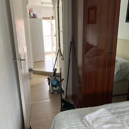 Apartment Atico En Esquina Rodeado De Terrazas Todo Exterior *