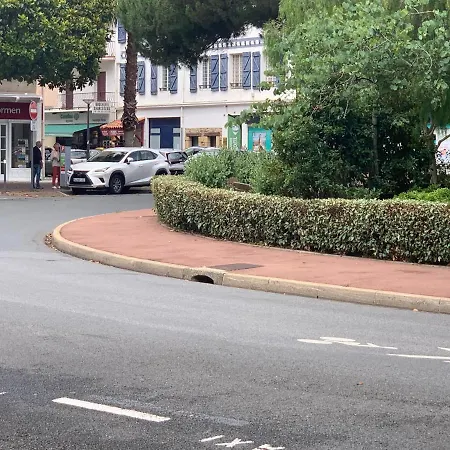 Atico En Esquina Rodeado De Terrazas Todo Exterior
