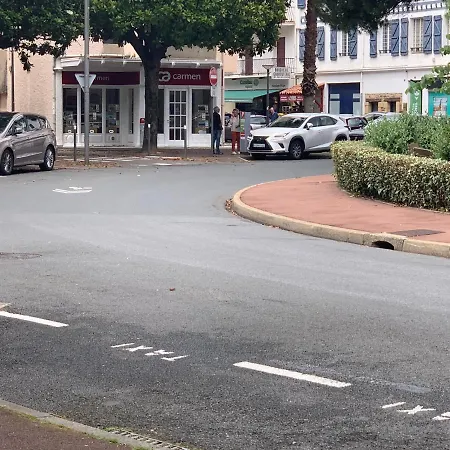 Atico En Esquina Rodeado De Terrazas Todo Exterior * Hendaye