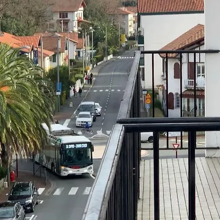 Atico En Esquina Rodeado De Terrazas Todo Exterior * Hendaye